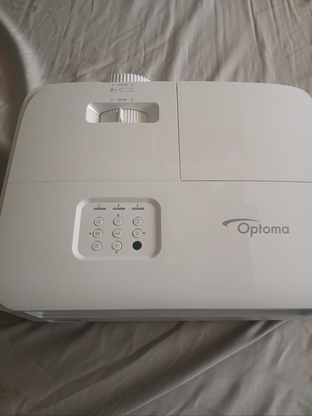 White Portable Projector - High-Definition Projection - Picture 2 of 10
